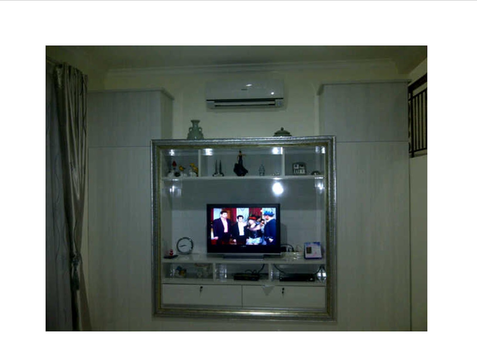 Furniture Interior Harga Terjangkau Lemari  TV  Minimalis  