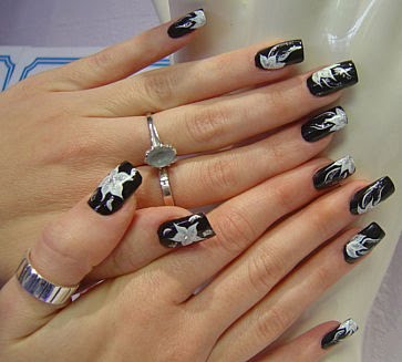 flower_black_nailart