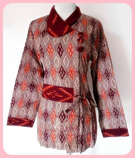 Update model baju  batik  untuk  kerja wanita  modern