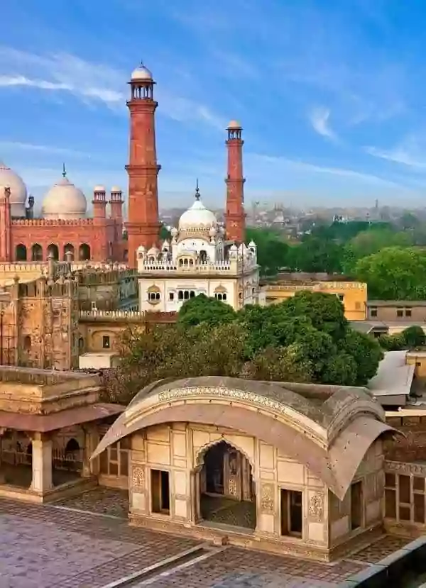 Greater Iqbal Park Lahore (Minar-e-Pakistan) from Manto Park