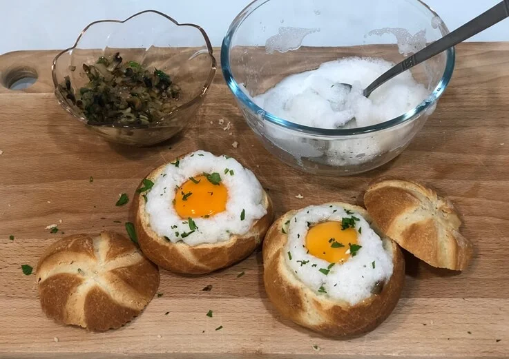 Panecillos rellenos de champiñones y huevo