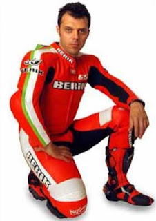 http://simoncellimotogp.blogspot.com/