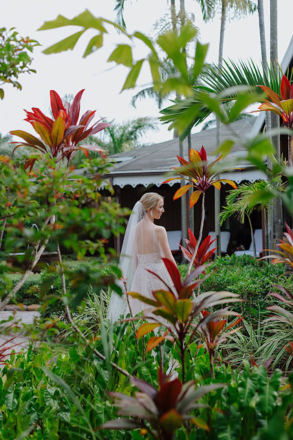 Lush garden wedding photo Four Seasons Nevis