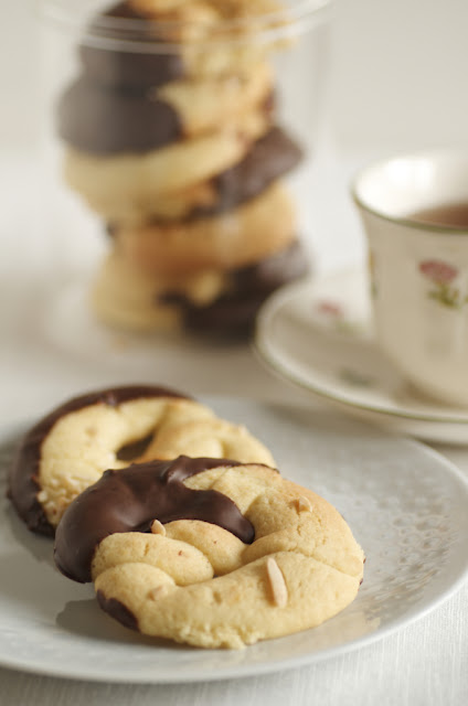 Bretzel alla vaniglia e cioccolato