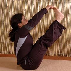 SAMYUKTA PADA SANTULANA ASANA