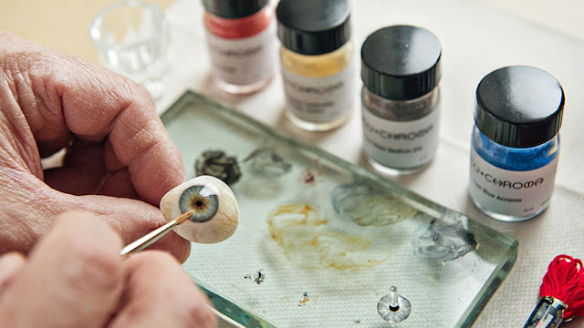 Making Prosthetic Eyes That Look Like the Real Thing