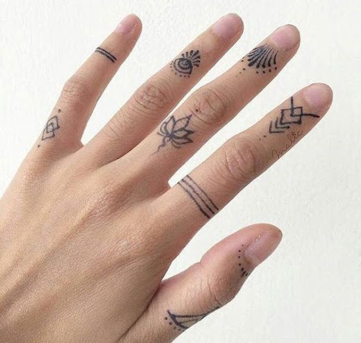 #uniquefingertattoo