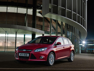 2012-Ford-Focus-11