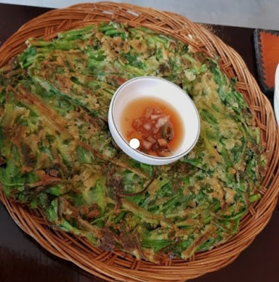 The Gogijip (고깃집), minari jeon menu