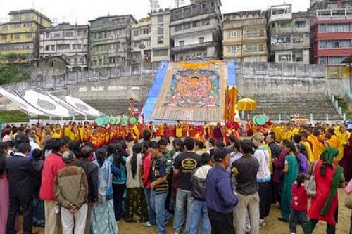 Karmapa Research Theravada Mahayana