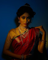 Akshaya Surekha Hindalkar (Actress) Biography, Wiki, Age, Height, Career, Family, Awards and Many More