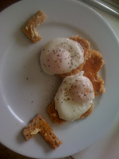 poached egg romance