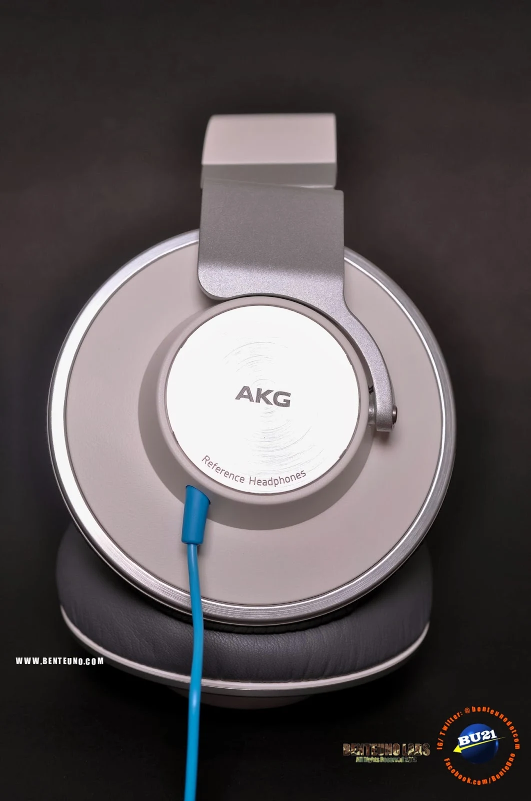 AKG K551 Glamshot