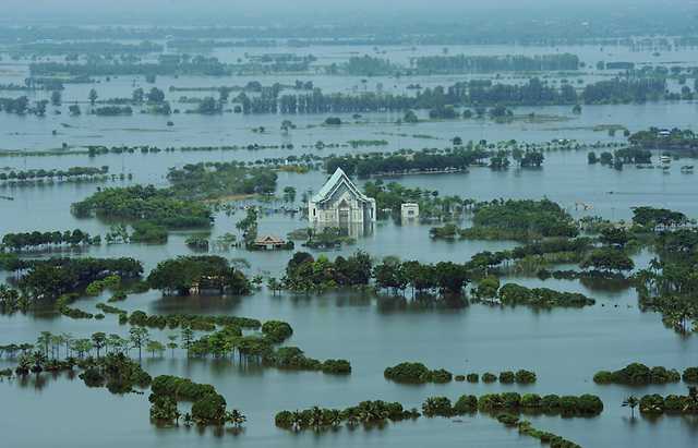  image Flooded rice fields in central Thailand 27 October 2011 