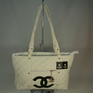 Branded Handbags: Chanel Tote 6