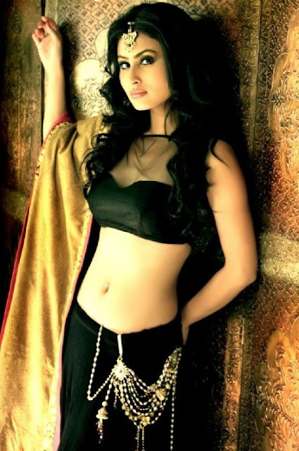 Mouni Roy