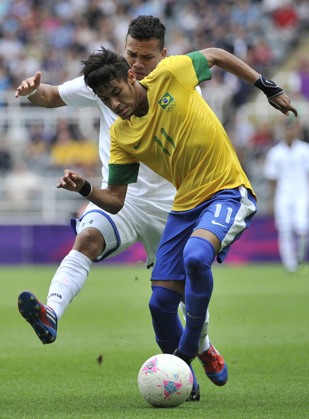   London Olympics Football : Brazil vs Mexico Finals Live   Gold Medal  football brazil vs mexico