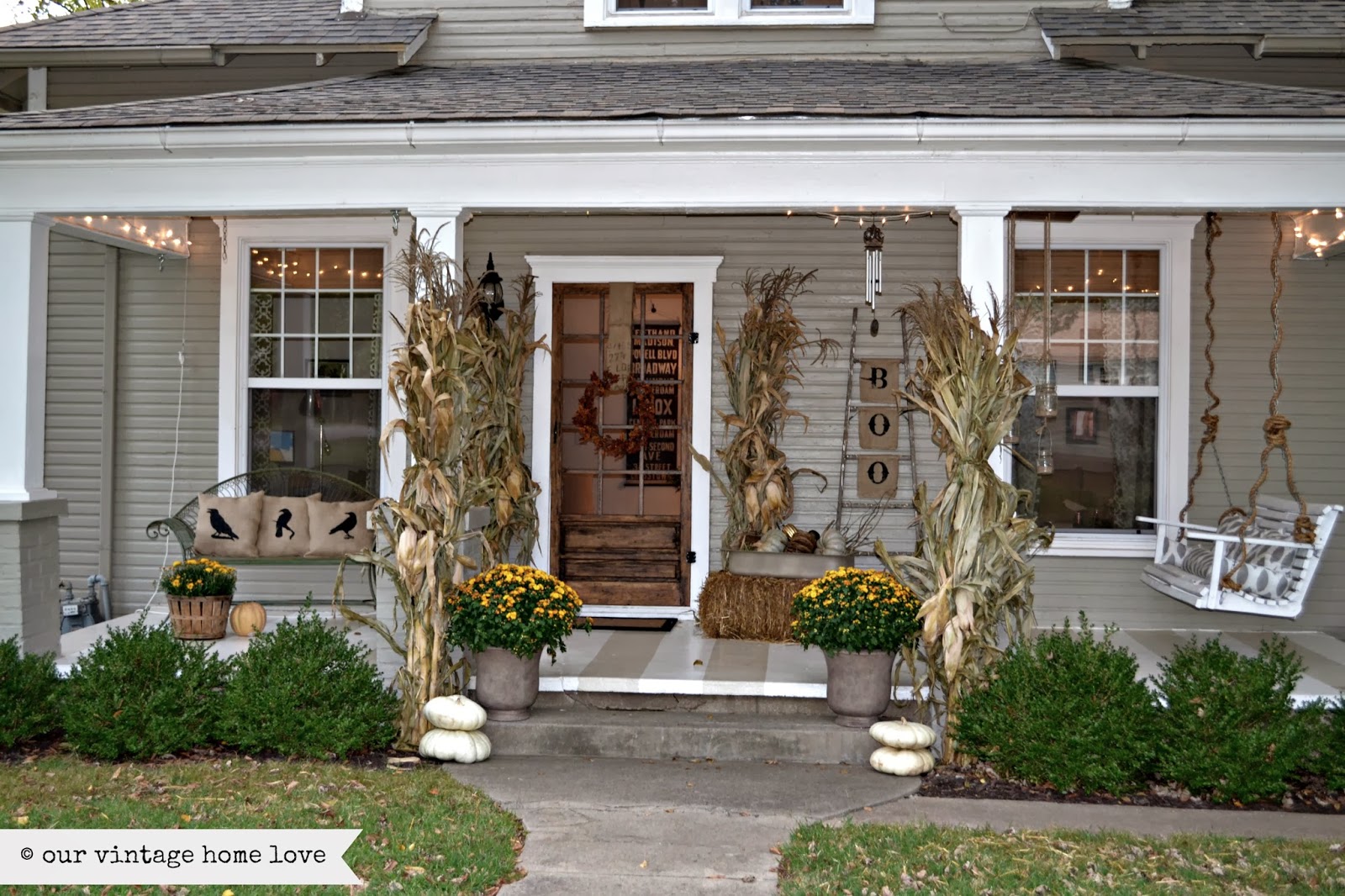 our vintage home love: Fall Porch Ideas