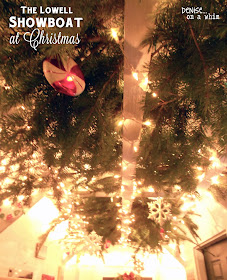 A Ceiling of Greenery on the Lowell Showboat at Christmas Time via http://deniseonawhim.blogspot.com