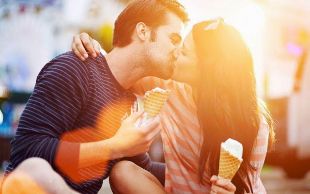 Romantic Love kisses image picture photos
