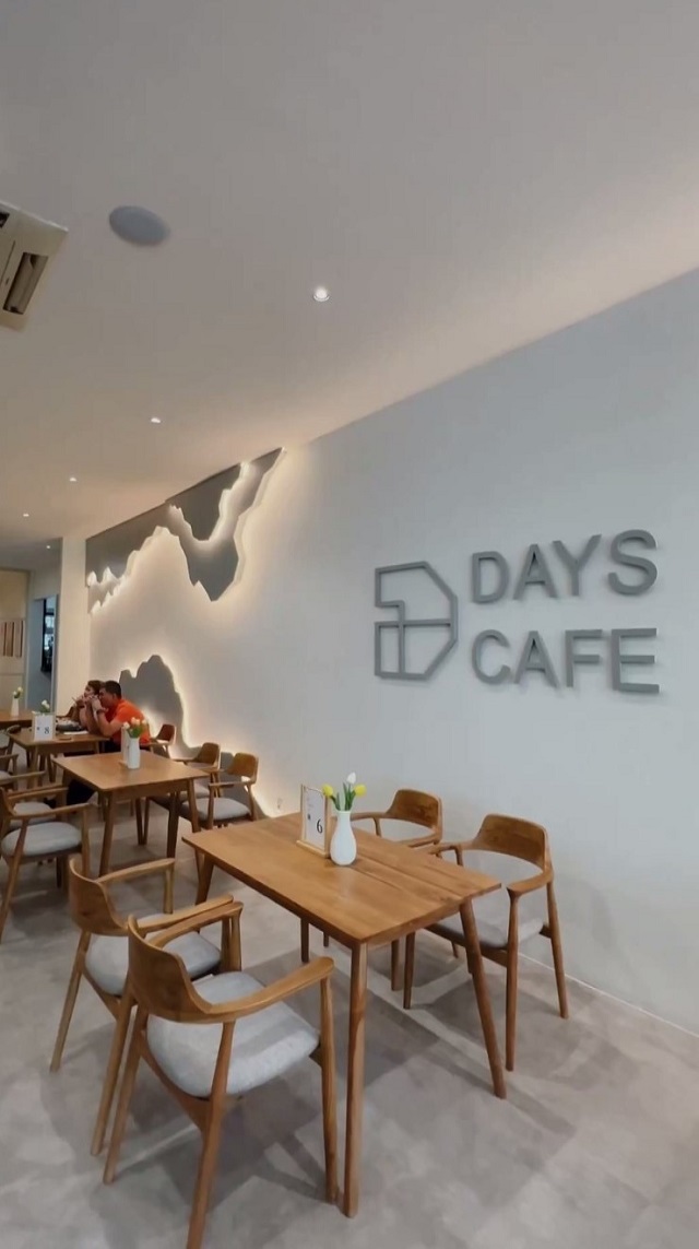 enjoy days cafe palembang