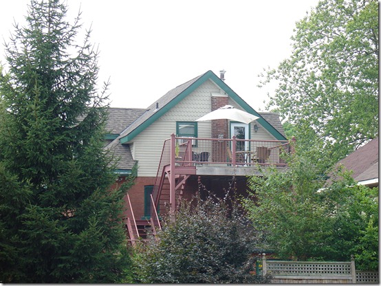 What a lovely balcony...