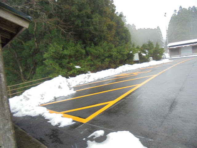 本宮の泉の駐車場