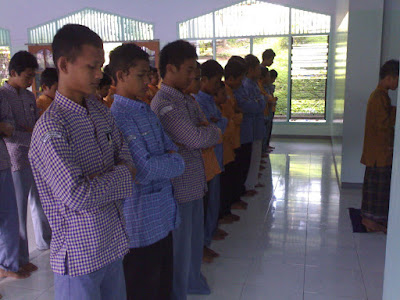 Shalat jumat berjamaah