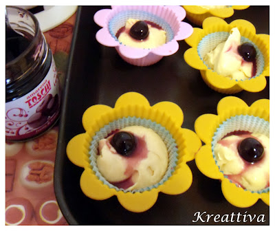 preparazione cupcake all'amarene