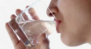 Manfaat Air Putih Bagi Kesehatan Tubuh