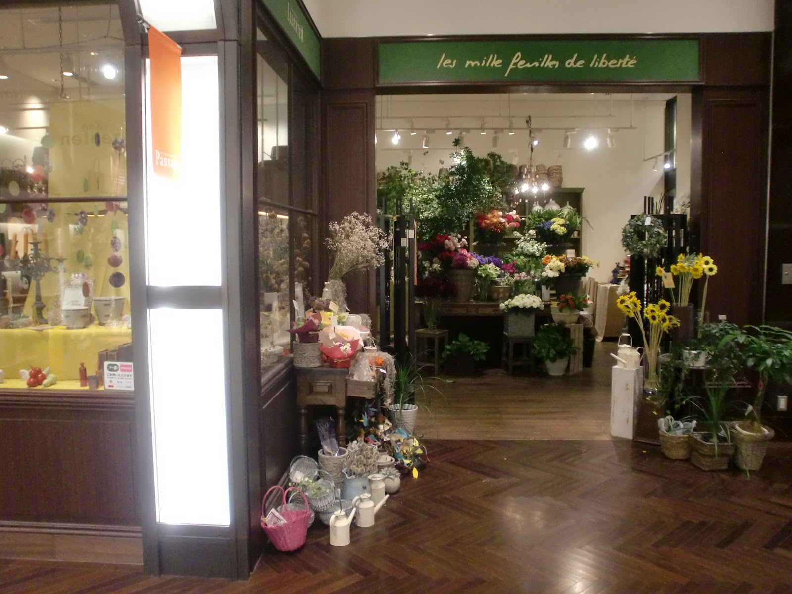 Flower Shop Interior Design Ideas - Home Design Online
