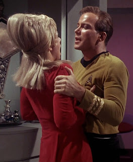 pour lacn, janice rand a son petit caractère