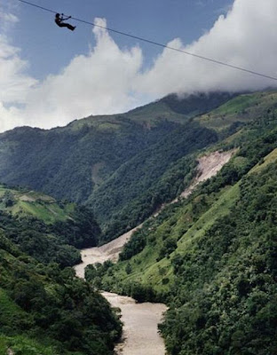 [Image: zipline_to_school_03.jpg]