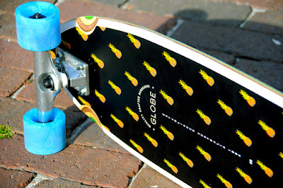 pineapples skateboard