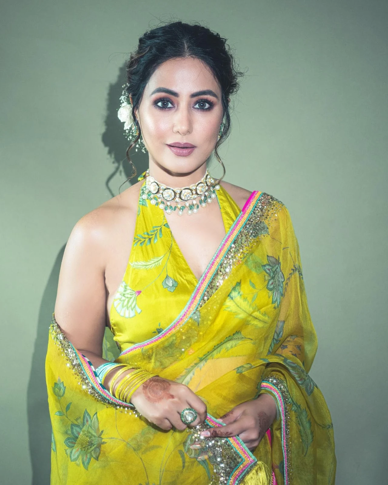 hina khan yellow saree backless blouse