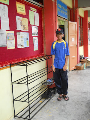  WARUNG  ASTRO Rak  kasut untuk perpustakaan sekolah