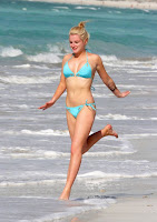 Helen Flanagan playing sand at the Beach