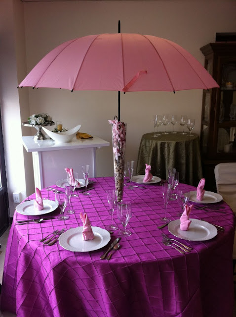 unique-purple-unique-wedding-centerpieces-ideas-with-umbrella-and-stone-in-vase