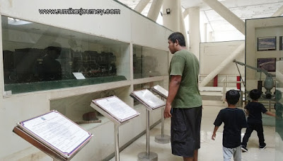 bagian dalam museum transportasi tmii