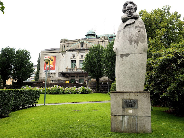 Ibsen, socha, Bergen, umění, nepovedlo se to