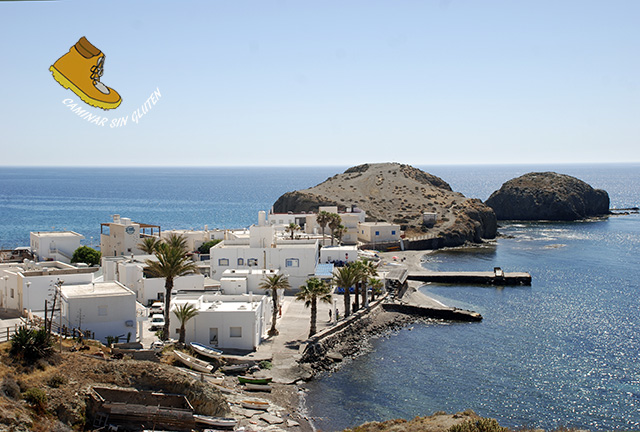 Casas de la Isleta del Moro, peñón e isleta desde el mirador