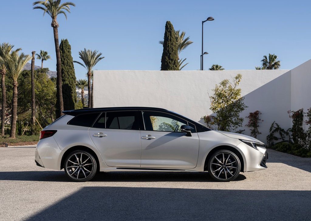 2023 Toyota Corolla Touring Sports