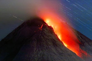  Gunung Merapi