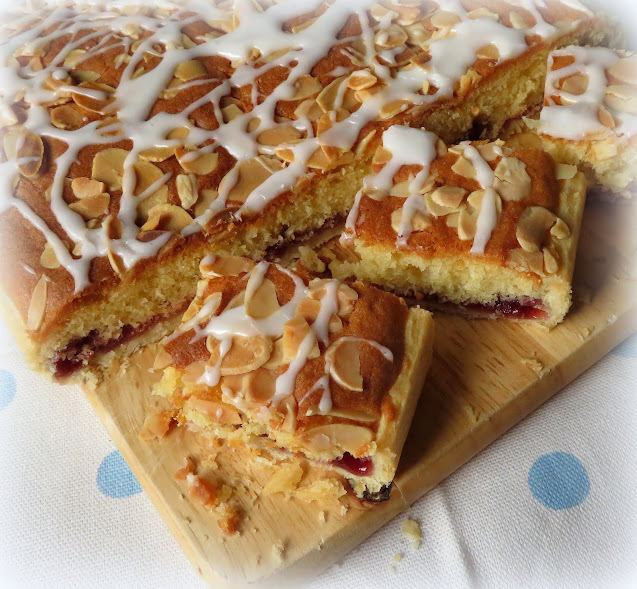 Bakewell Slices