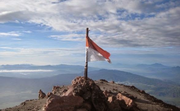 7 Gunung Tertinggi di Indonesia Seven Summit of Indonesia 7 Gunung Tertinggi di Indonesia Seven Summit of Indonesia