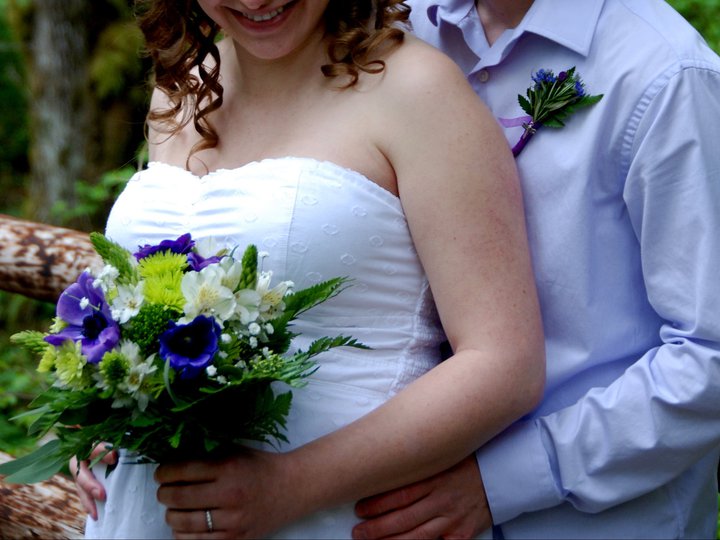 western wedding flower arrangements with twine 