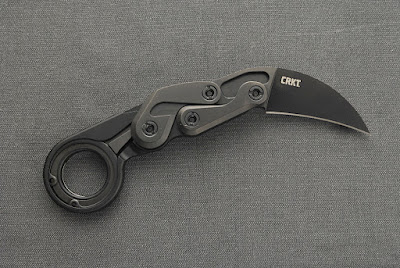 Joe Caswell, karambit