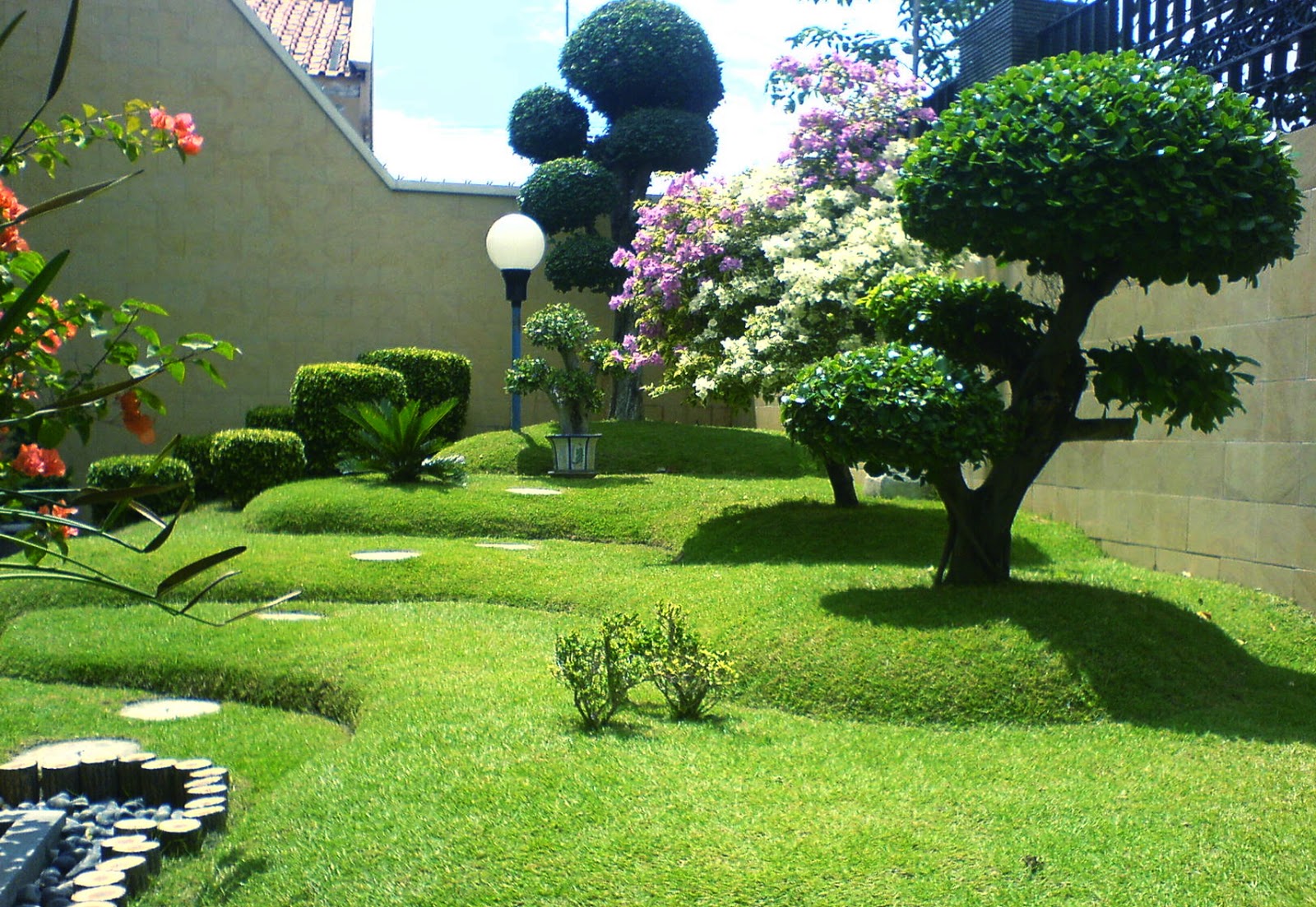 TAMAN MEDITERANIA - TUKANG TAMAN SURABAYA  JASA PEMBUATAN 