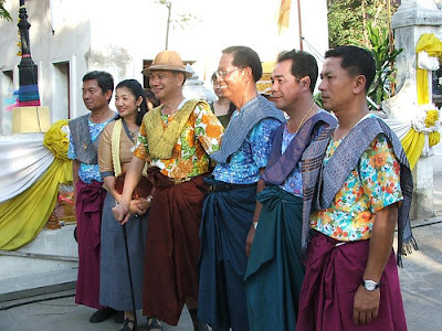  ประเพณีไทย แห่หงส์ธงตะขาบ 