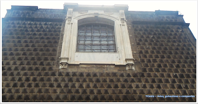 Napoli; Palazzo Sanseverino; Chiesa del Gesù Nuovo; Igreja barroca